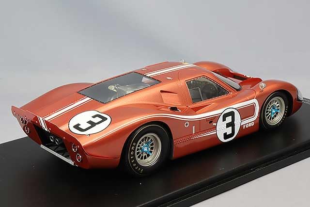 Amazon.com: Spark 1/18 - F-ORD GT40 MK IV - Le Mans 1967 : Arts